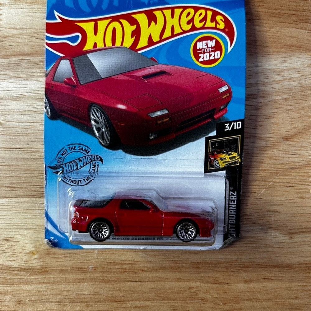 Hot Wheels 89 Mazda Savanna RX-7 FC3S Red Nightburnerz 2020 Diecast Car GHB56